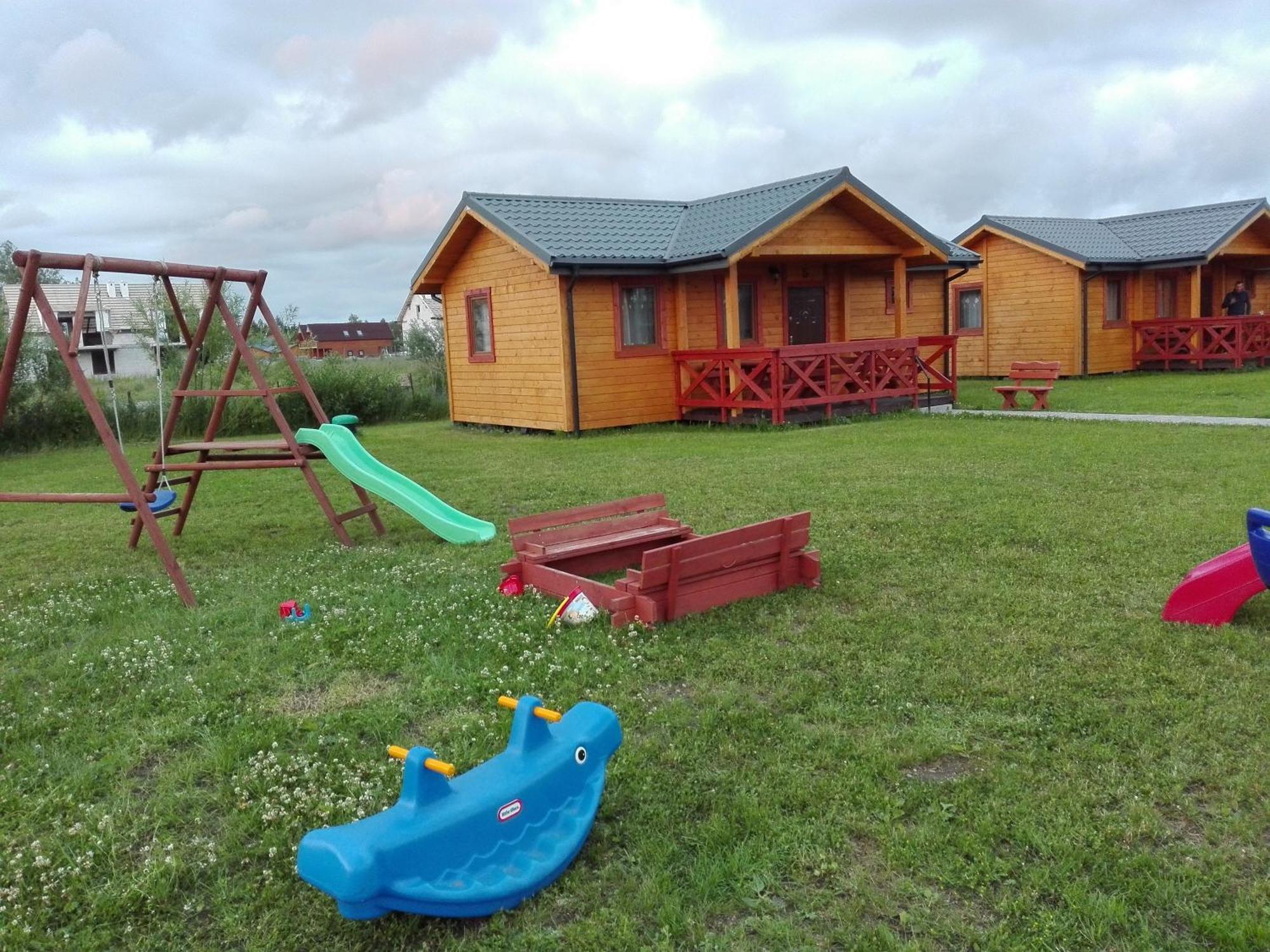 Villa Aurelia Pokoje Goscinne I Domki Letniskowe ミエレンコ エクステリア 写真
