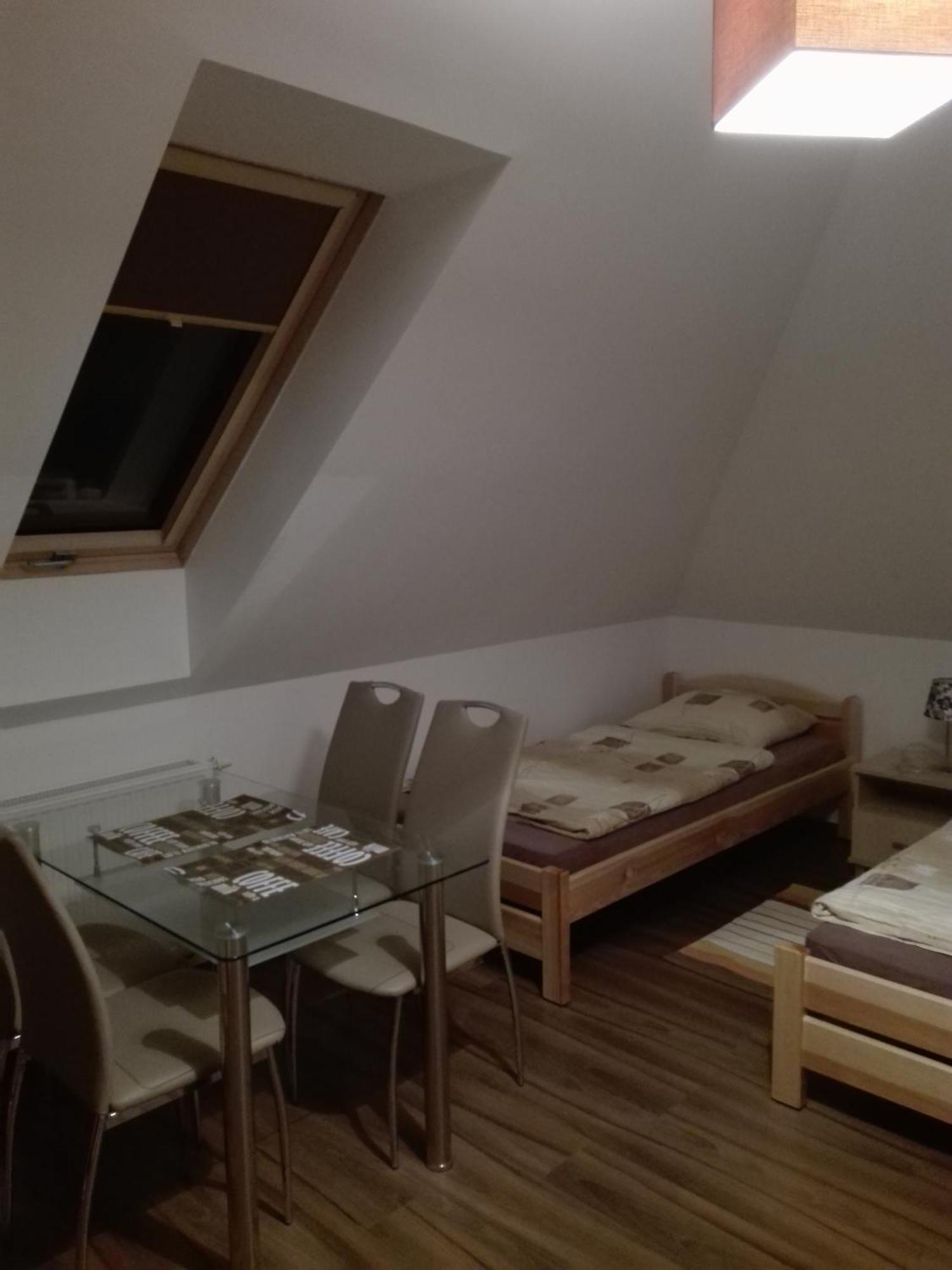 Villa Aurelia Pokoje Goscinne I Domki Letniskowe ミエレンコ エクステリア 写真