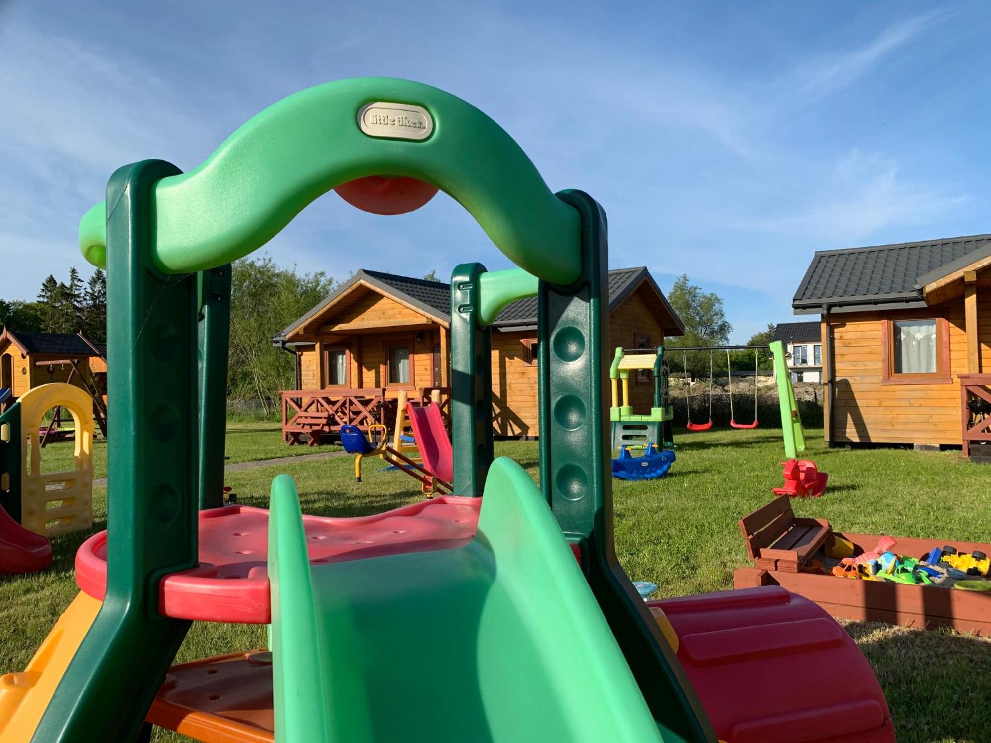 Villa Aurelia Pokoje Goscinne I Domki Letniskowe ミエレンコ エクステリア 写真