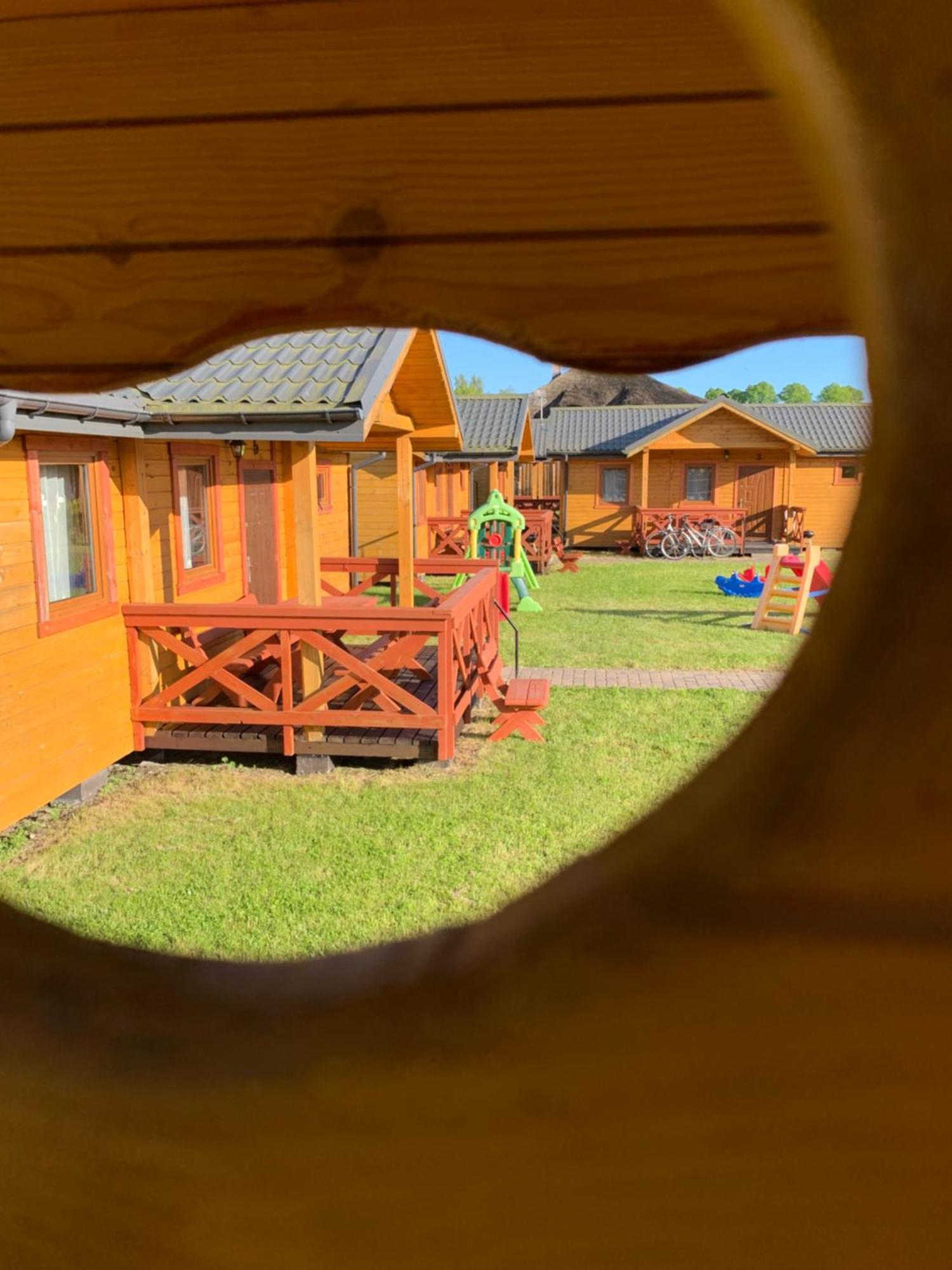 Villa Aurelia Pokoje Goscinne I Domki Letniskowe ミエレンコ エクステリア 写真